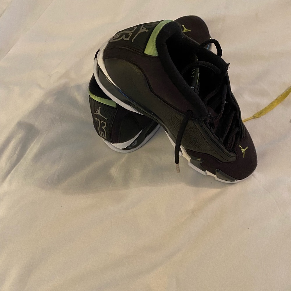 Nike Jordan black and silver kids shoe